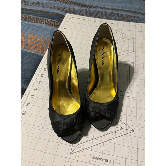 Women's Nina Heels Size 9M Black - Picture 1 of 6